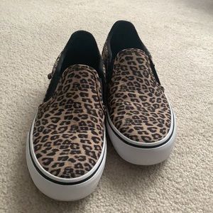 Ortholite leopard vans in hardly used condition!